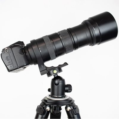 Heavy duty ballhead with a large lens